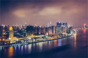 如何塑造上海贫困地区的未来